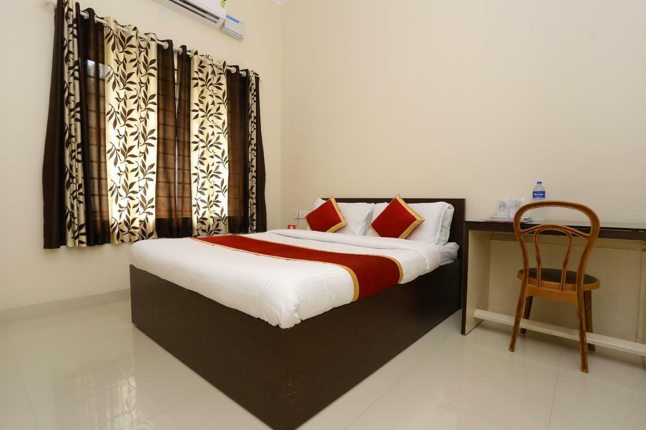 Oyo 9118 Saravana Inn Thiruvananthapuram Buitenkant foto