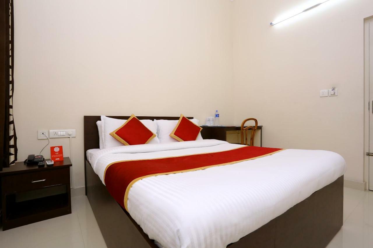 Oyo 9118 Saravana Inn Thiruvananthapuram Buitenkant foto
